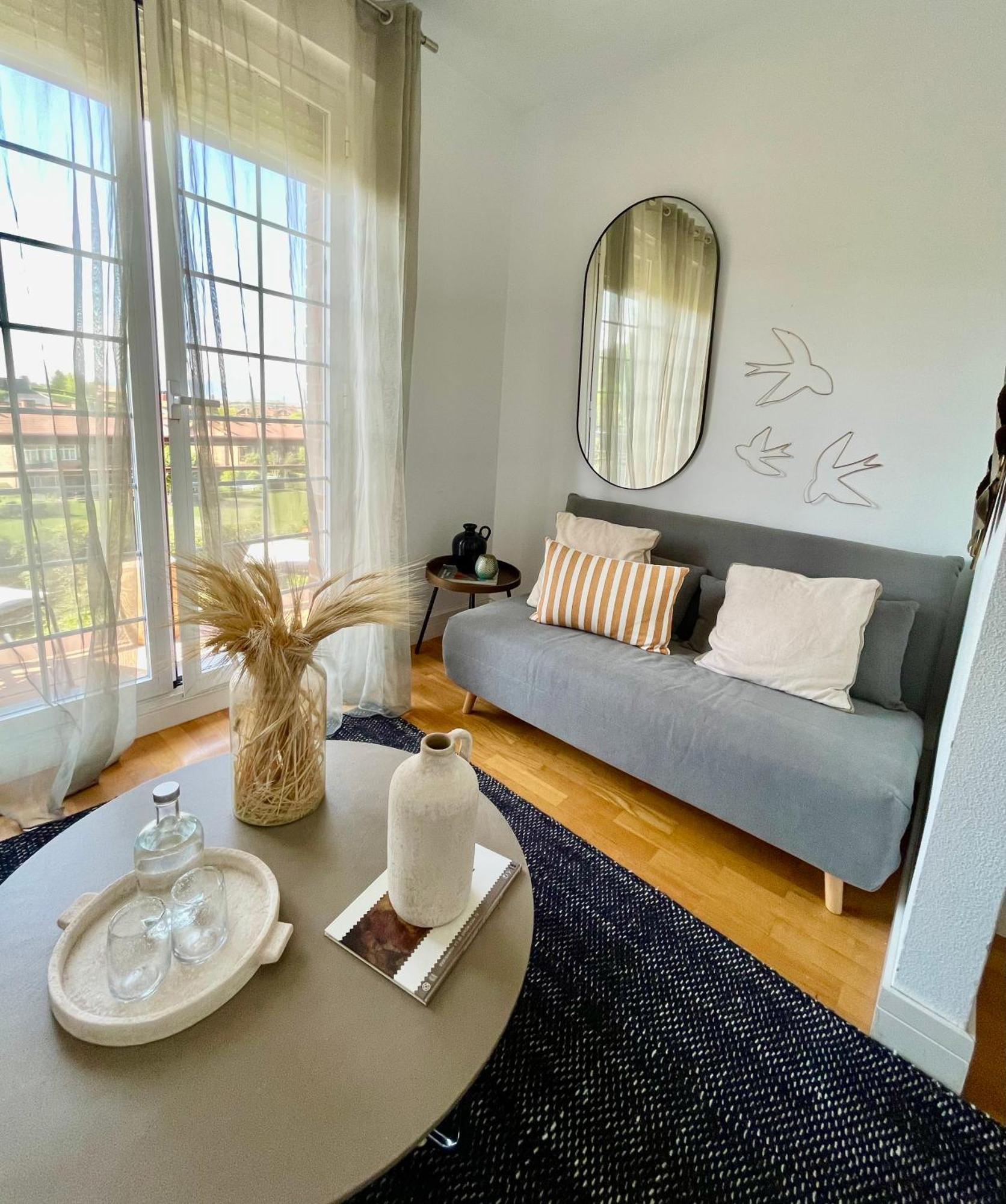 Estilosa Casa Golf Suites Gorraiz Exterior photo